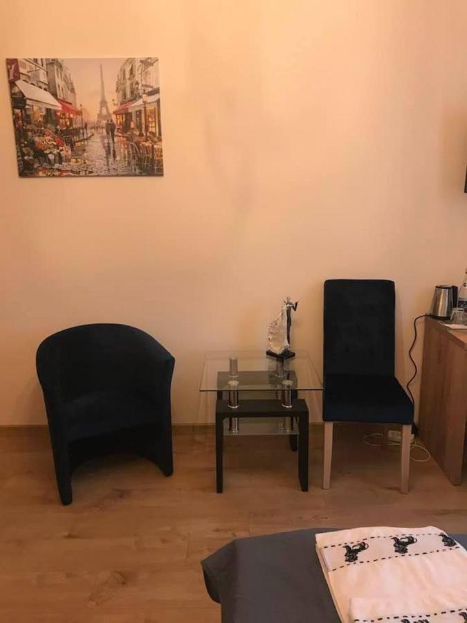 Noclegi Sulejów Exteriör bild
